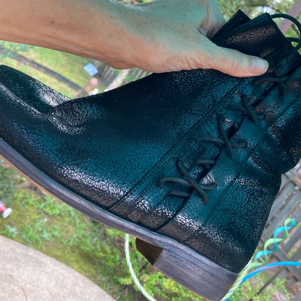 Funky boot - Picture 2 of 6
